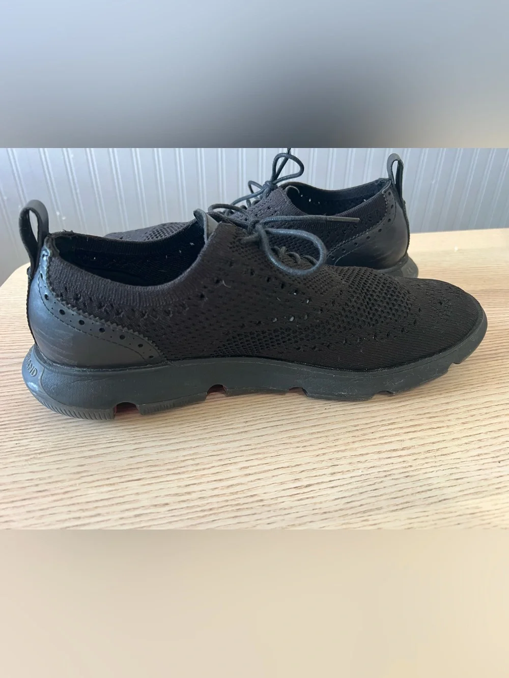 Cole Hahn 4.ZeroGrand Oxford Sneaker Shoes / Size: 11 / Black